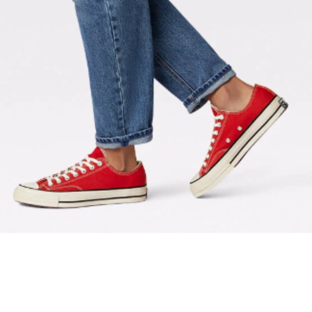 EUC CTAS classic low top chucks in varsity red (5M, 7W) KICKS